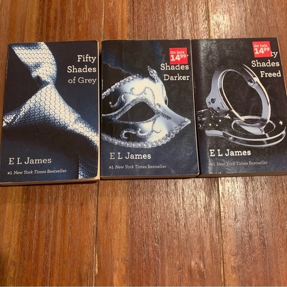 Fifty Shades of Grey Books Series of 3 E L James Fiction - Picture 1 of 4